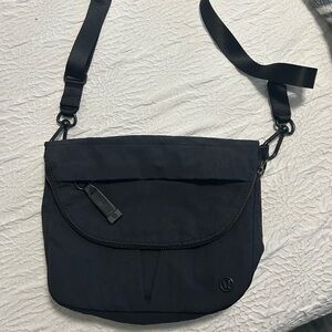 Lululemon purse